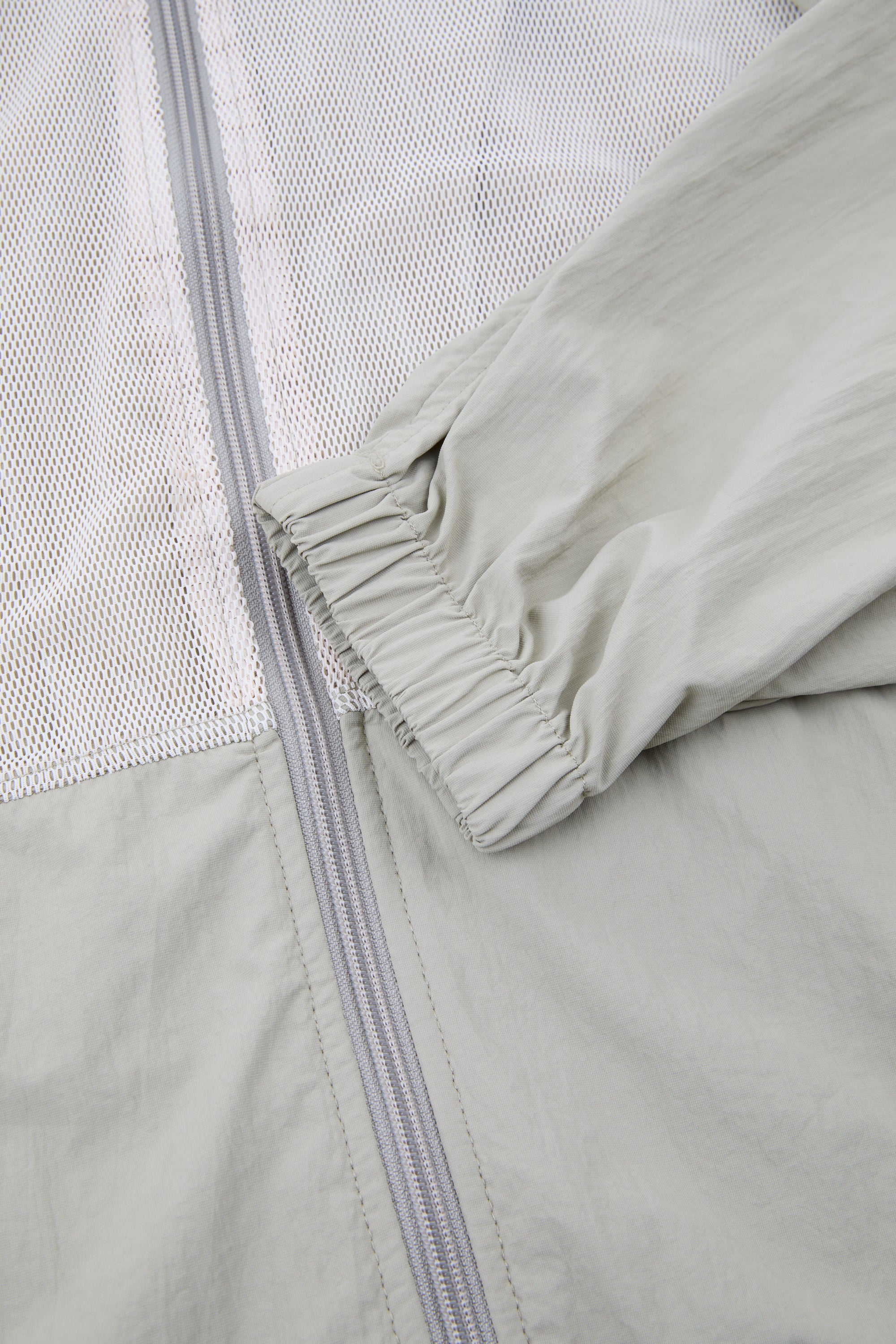 Technical Mesh Windbreaker Beige