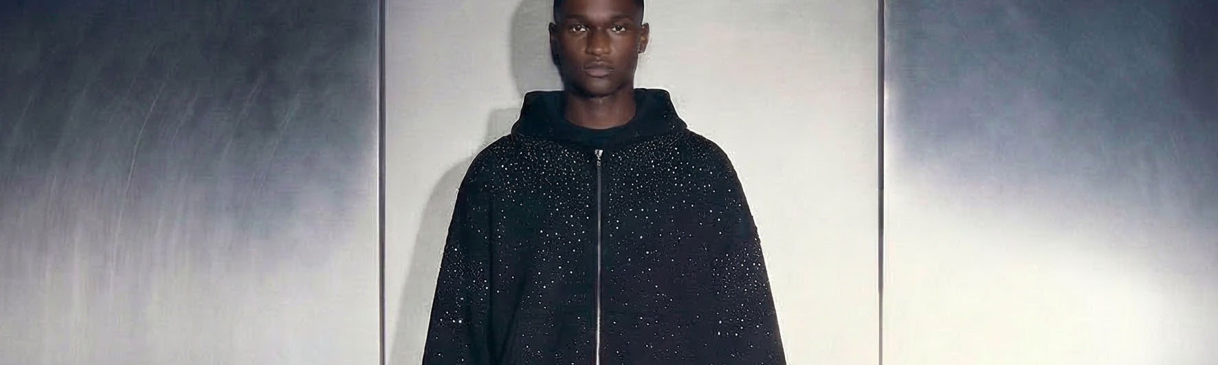 HOODIE.jpg