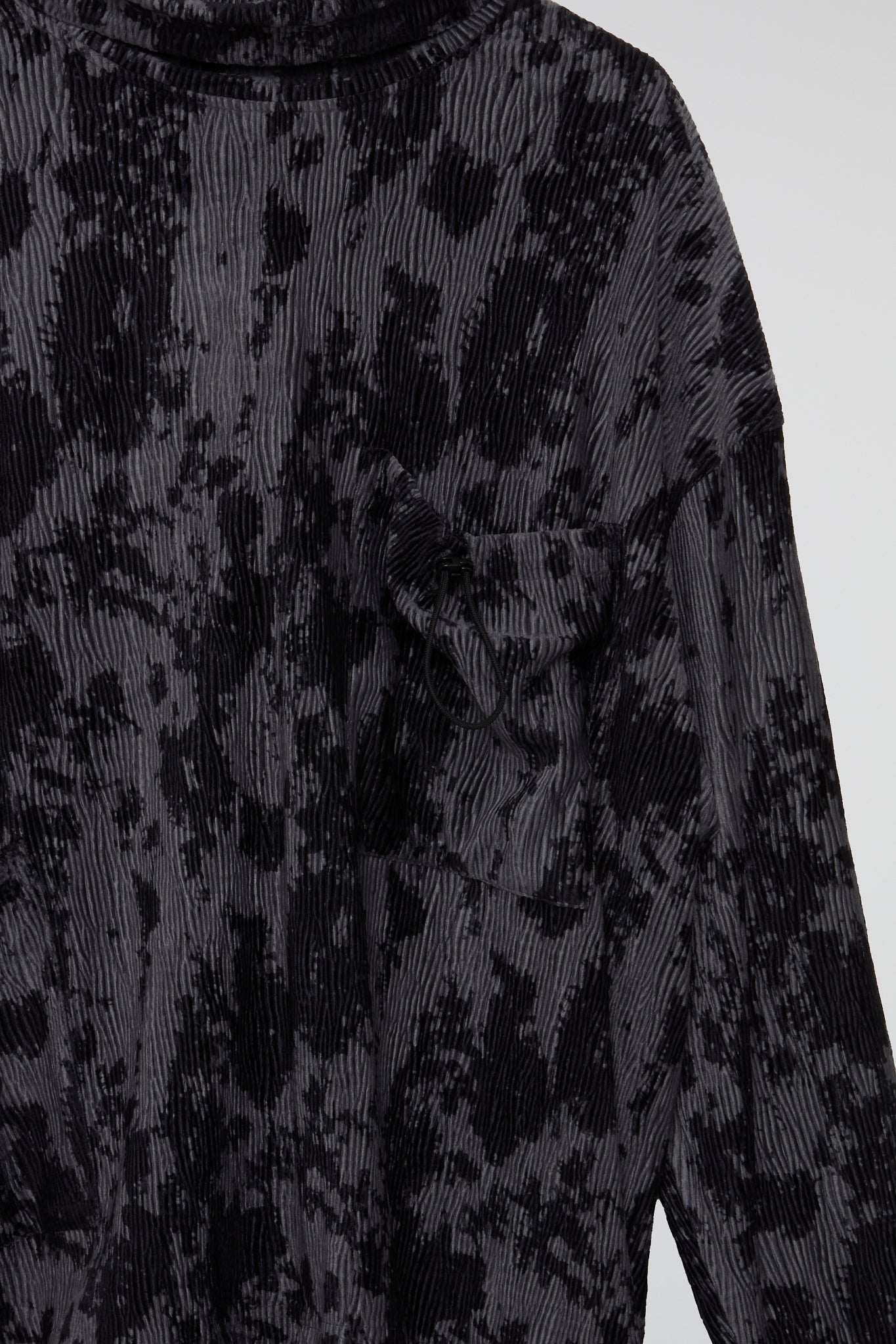 Abstract Pleated Utility Long Sleeves Top