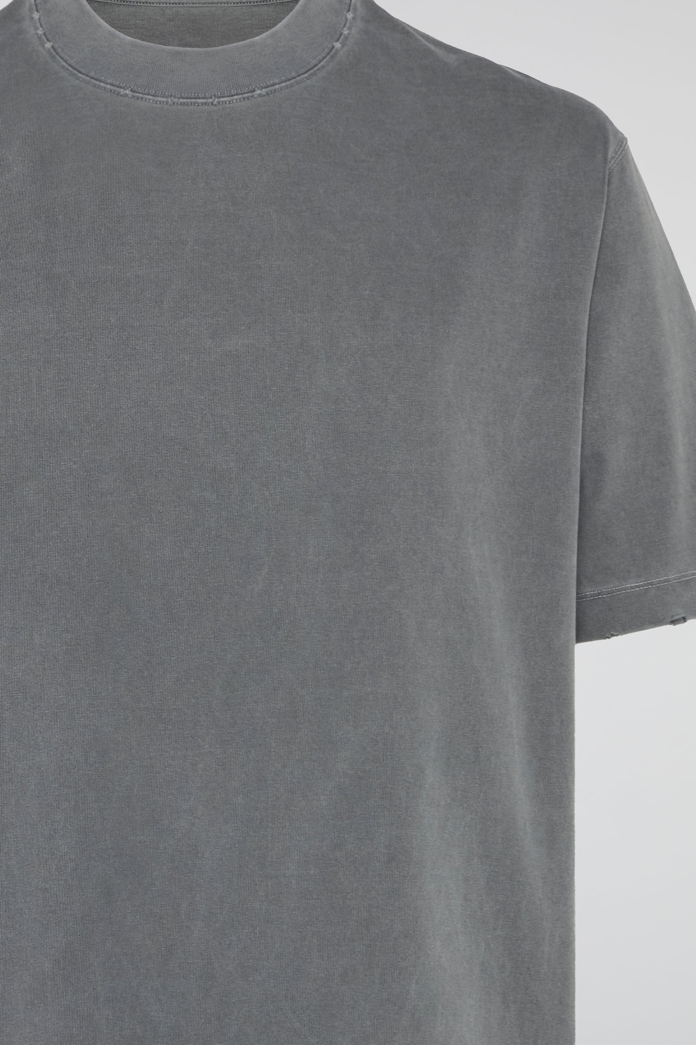 DUMIST Washed Raw Edge Essential Tee