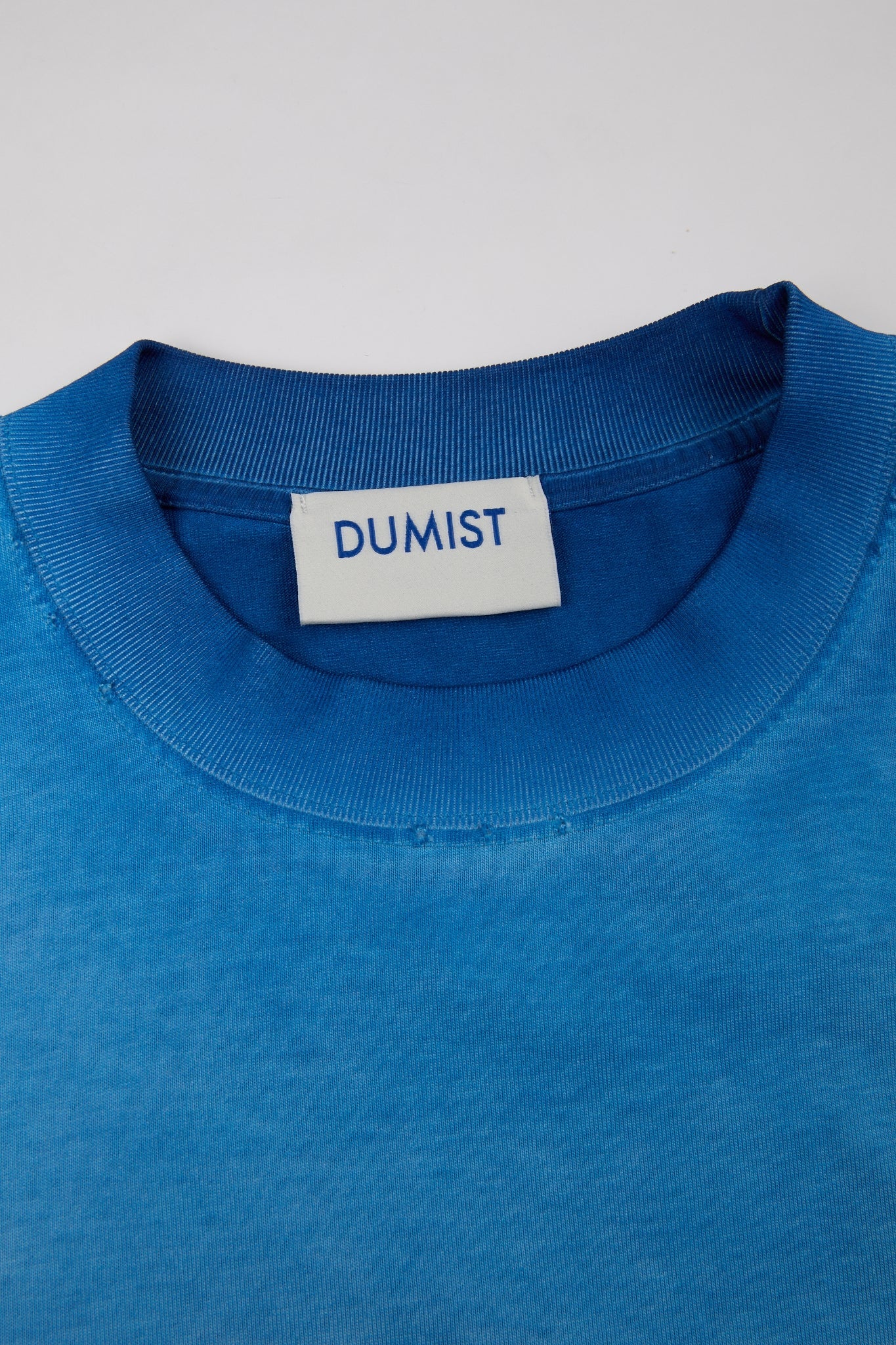 DUMIST Washed Raw Edge Essential Tee