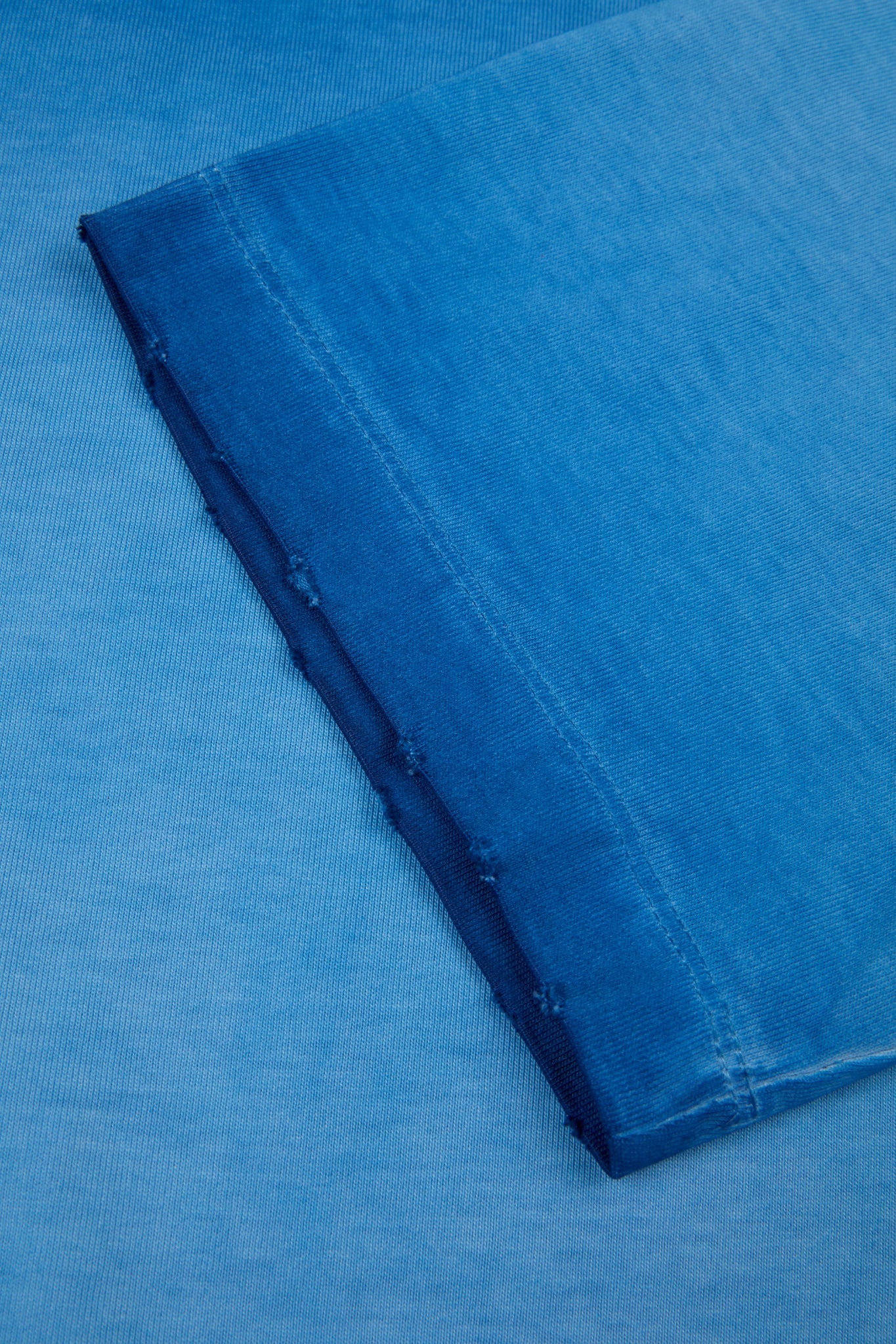 DUMIST Washed Raw Edge Essential Tee