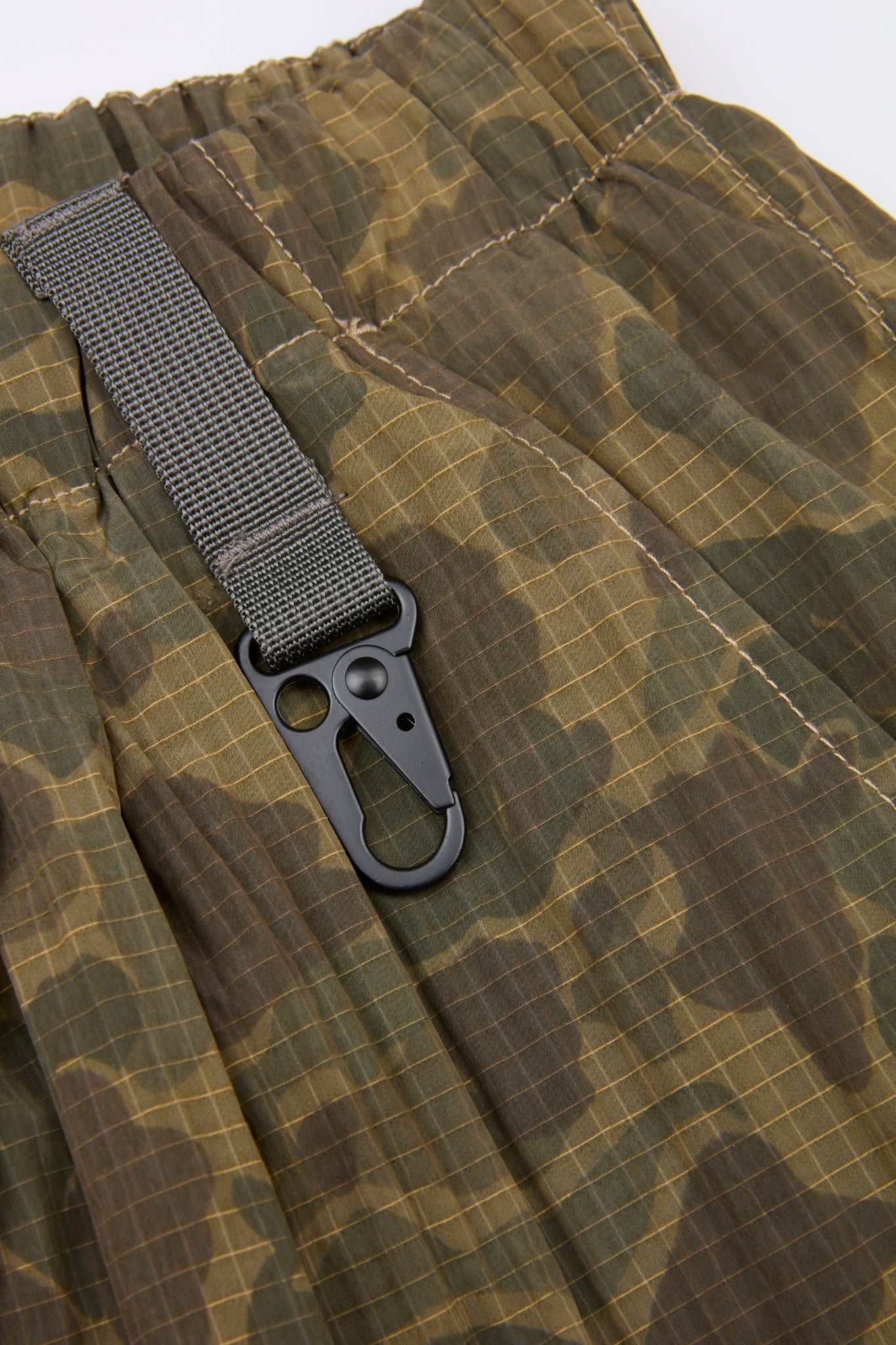 Wide-Leg Cargo Pants Camo