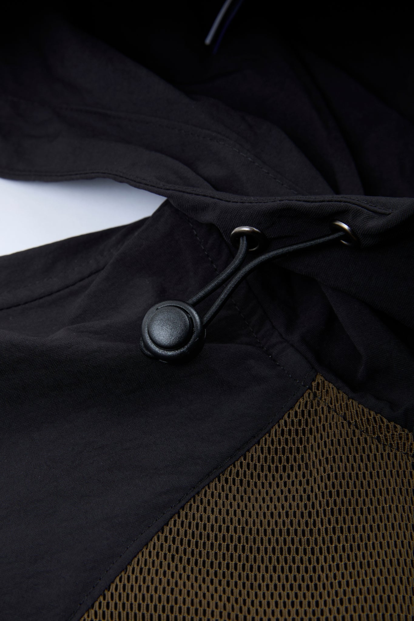 Technical Mesh Windbreaker Black & Brown