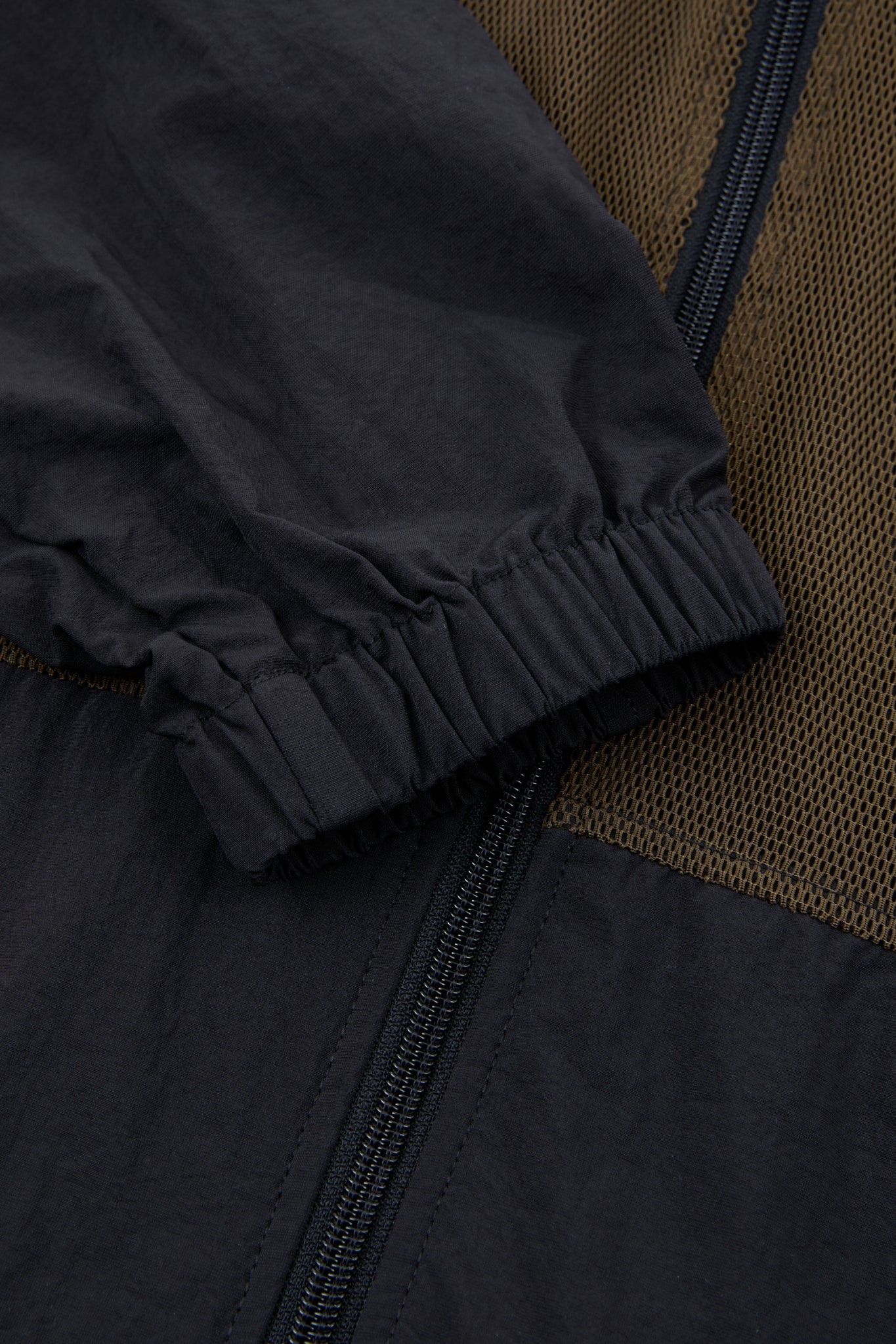 Technical Mesh Windbreaker Black & Brown
