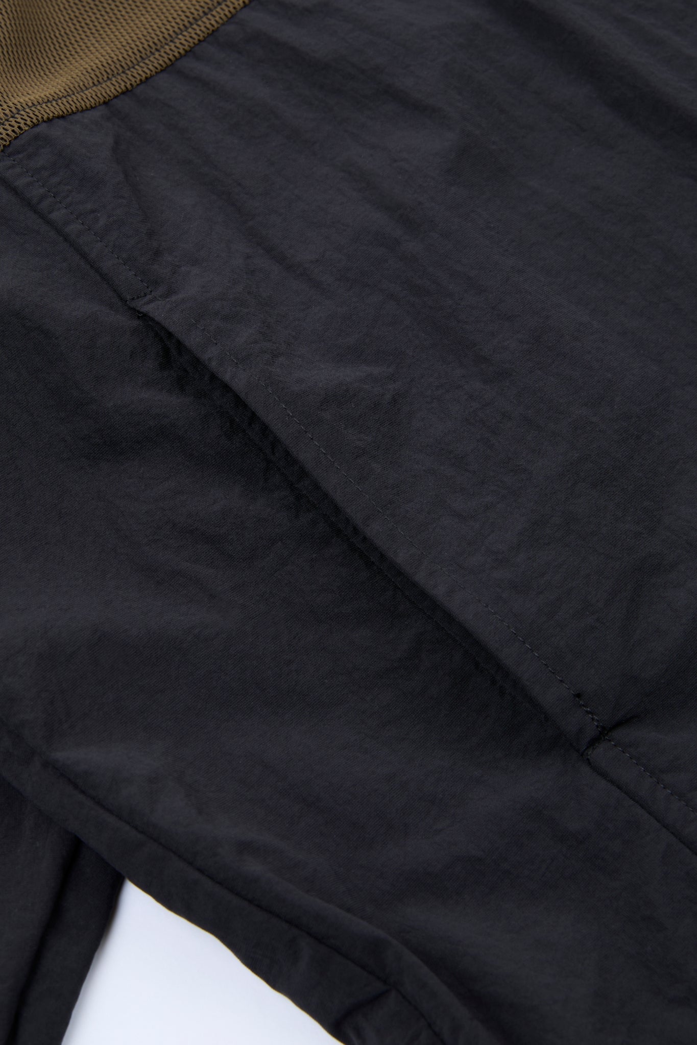 Technical Mesh Windbreaker Black & Brown