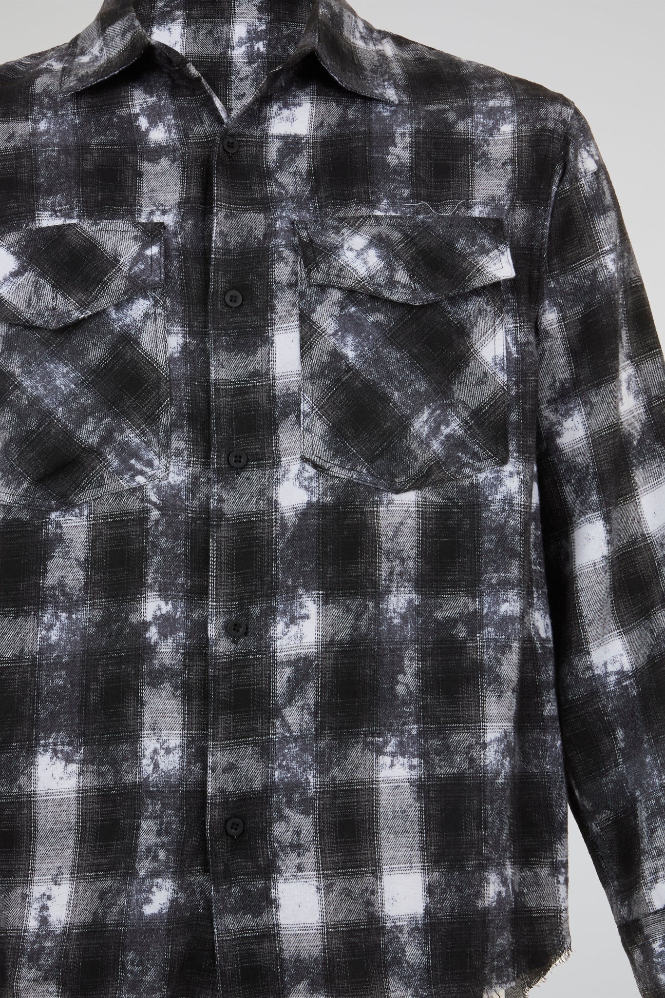 Dumist – Distressed Plaid Overshirt