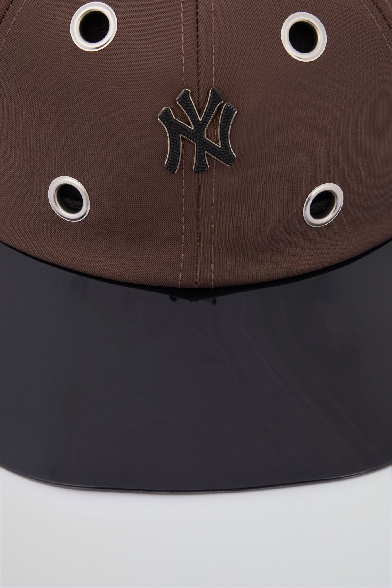 Eyelet Dark brown NY Baseball Cap