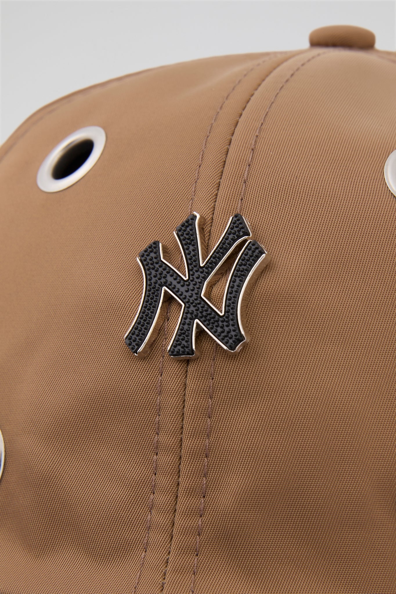 Eyelet Light brown NY Baseball Cap