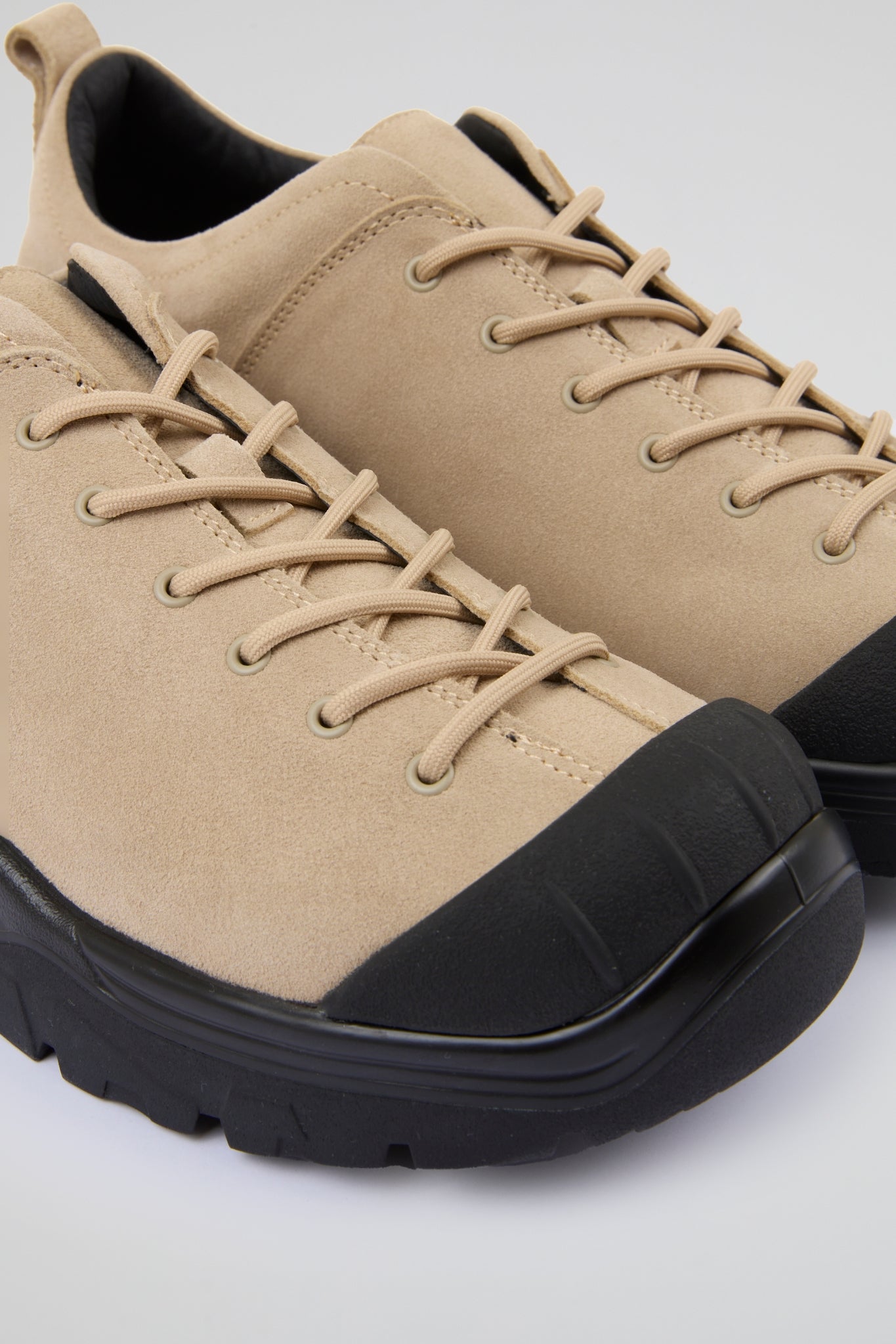 DUMIST Sleek Suede Sneakers