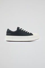 DUMIST Minimalist Low Sneakers – Black / White