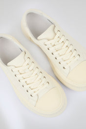 DUMIST Minimalist Low Sneakers – Black / White