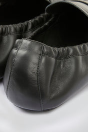 Easy-fit black loafers