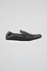 Easy-fit black loafers