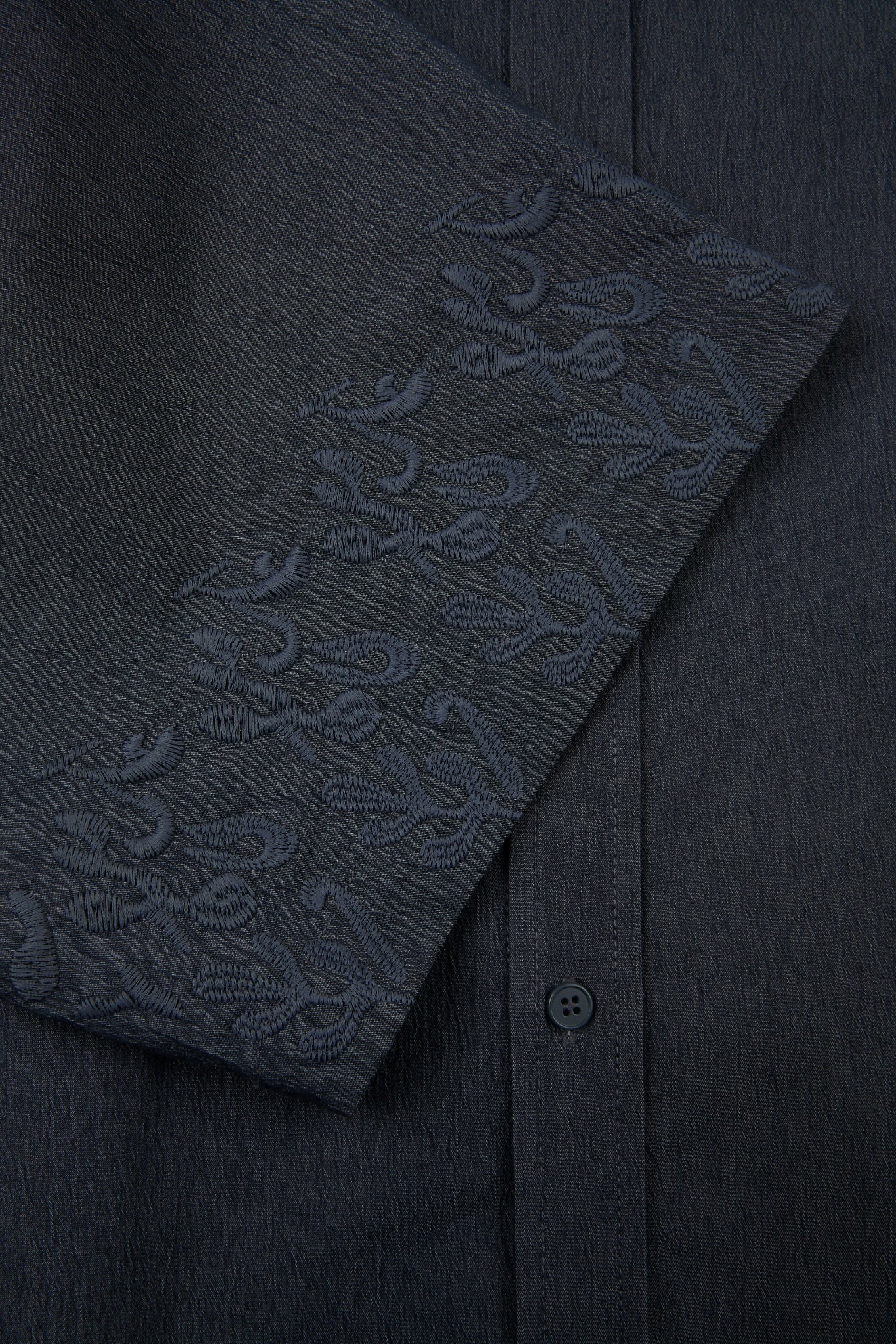 Embroidered Short Sleeve Shirt