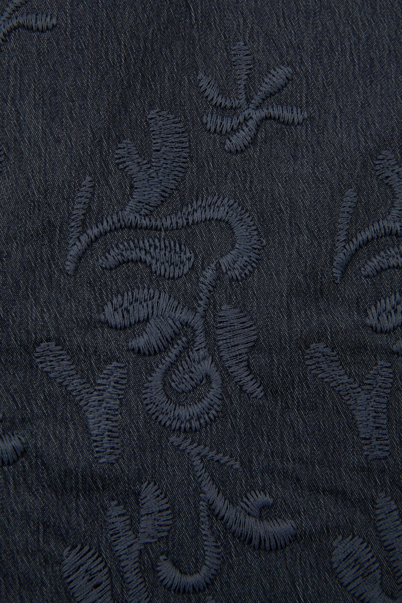Embroidered Short Sleeve Shirt