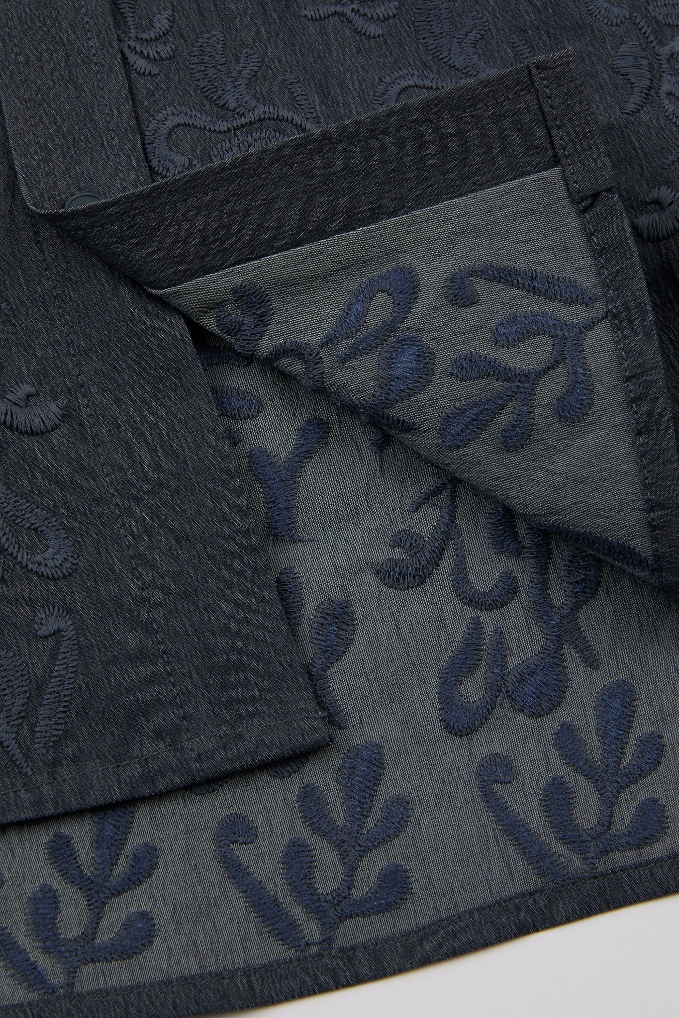 Embroidered Short Sleeve Shirt
