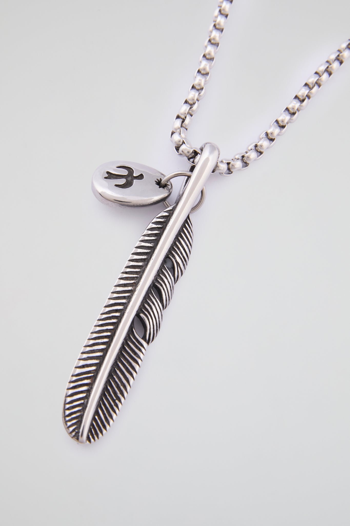 Feather Pendant Chain Necklace