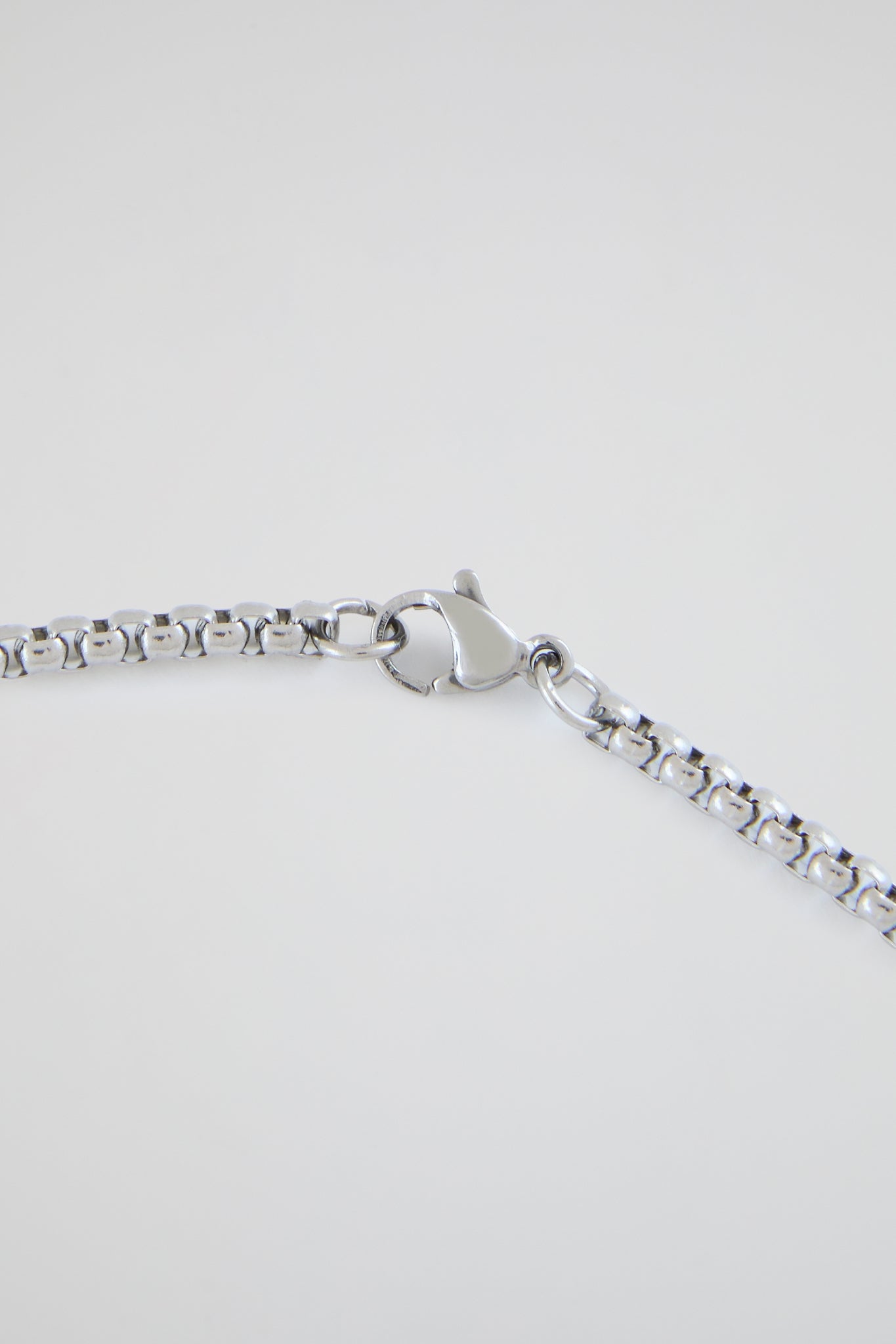Smiley Pendant Chain Necklace