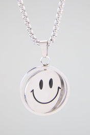 Smiley Pendant Chain Necklace