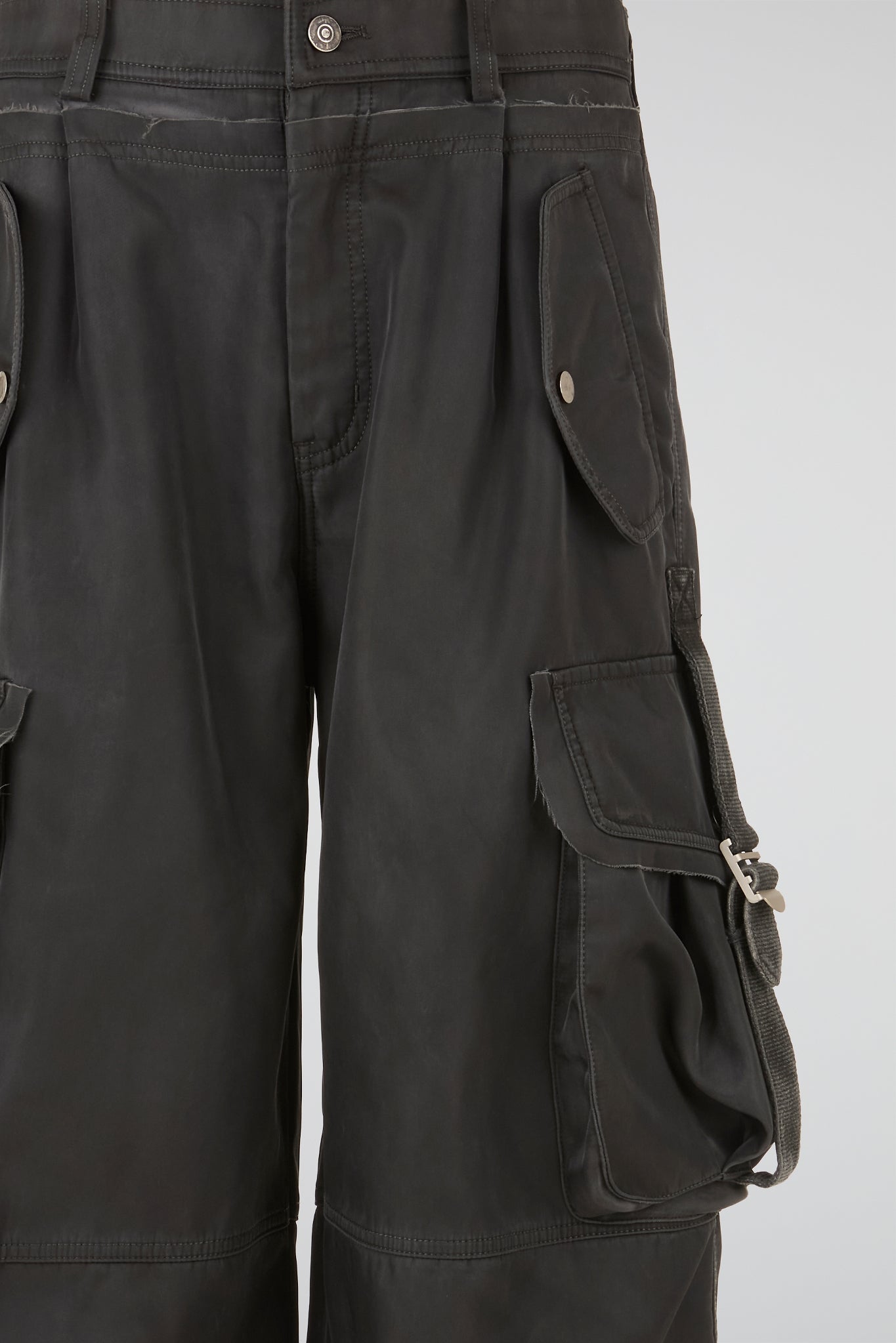 Tactical Distressed Cargo Pants
