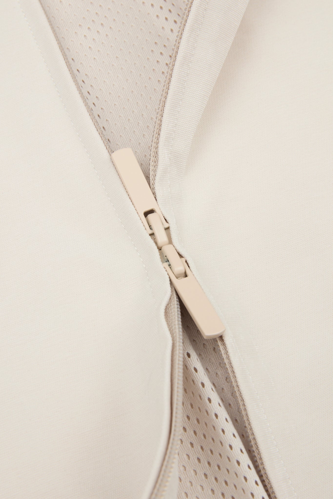 Airform Zip Hood Jacket