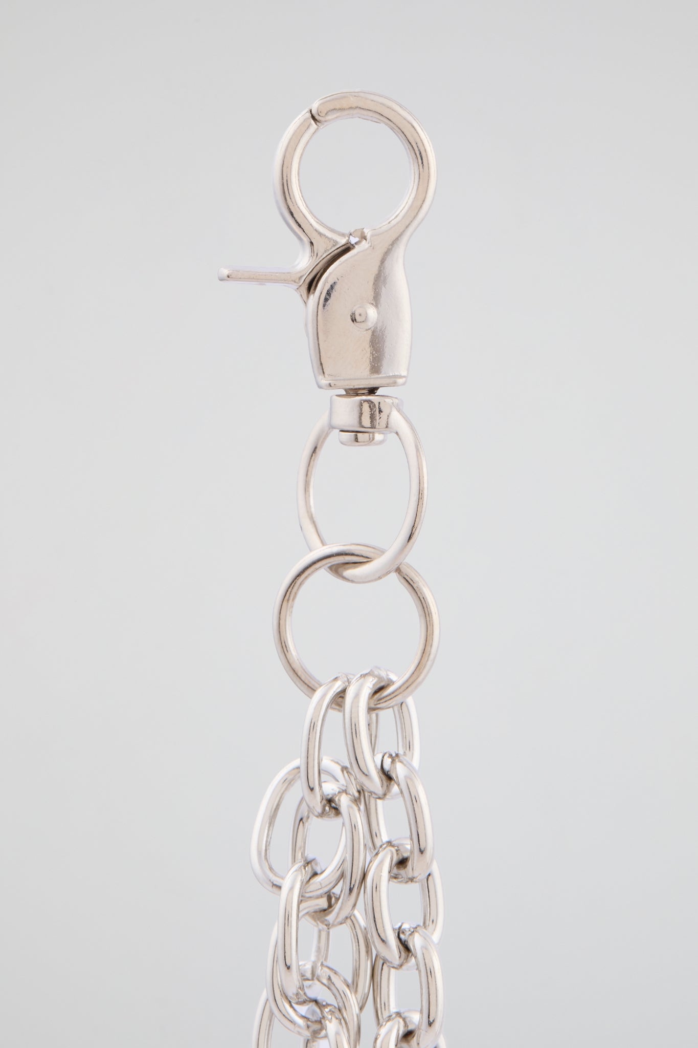 Chrome Silver “QUEEN” Wallet Chain