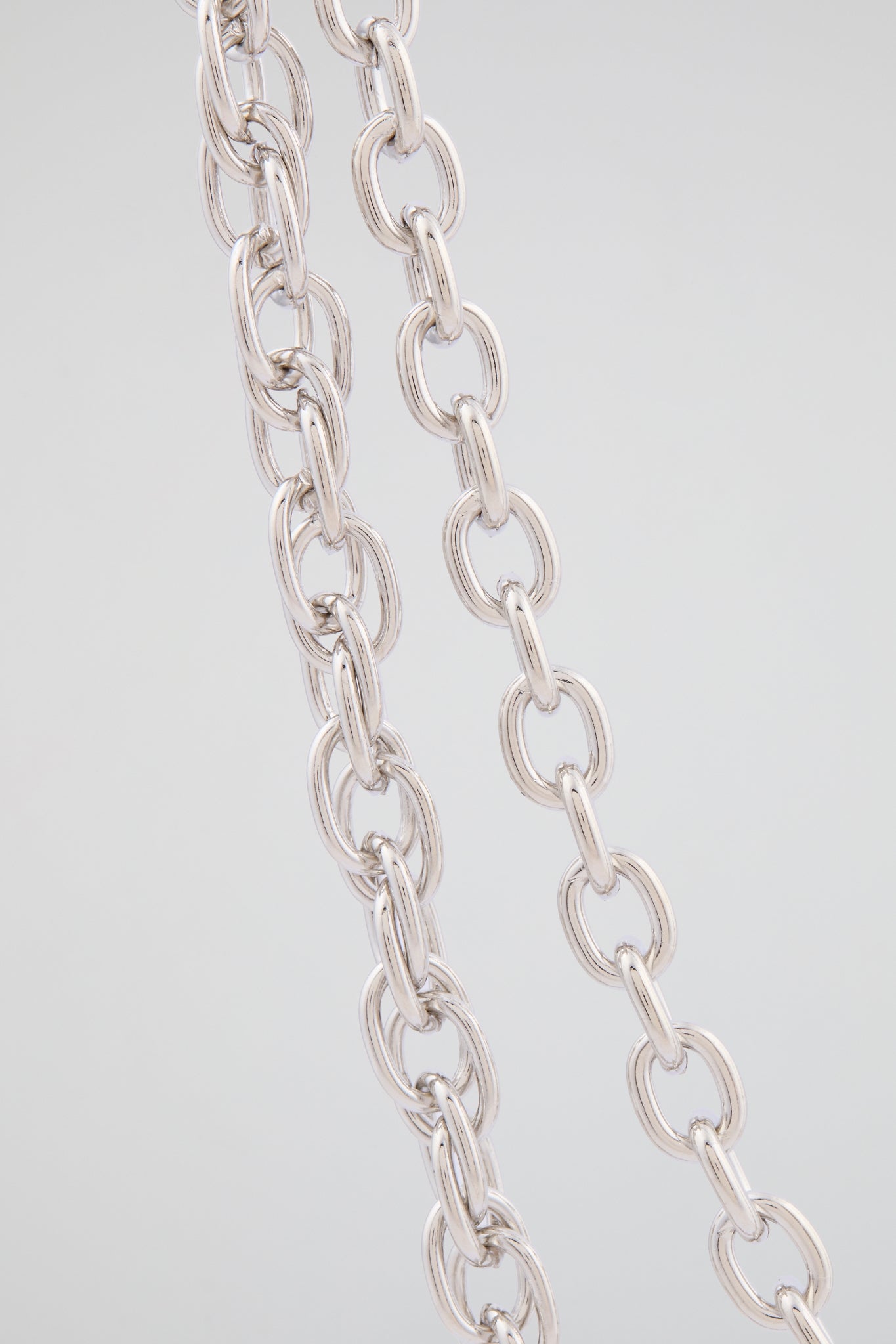Chrome Silver “QUEEN” Wallet Chain