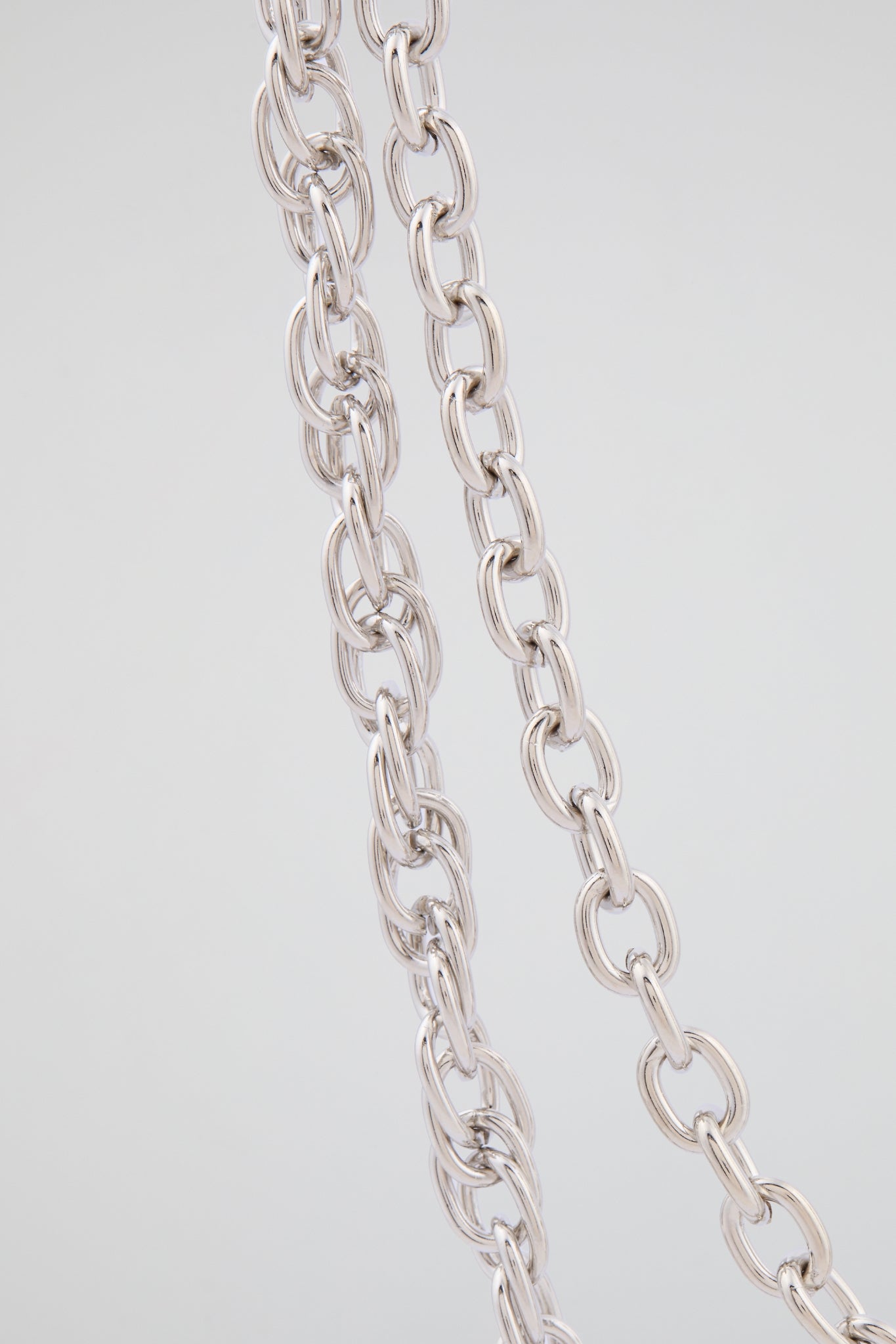 Chrome Silver “QUEEN” Wallet Chain